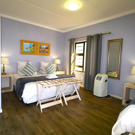 וואלביס ביי Tiende Laan Bed & Breakfast And Self-Catering מראה חיצוני תמונה