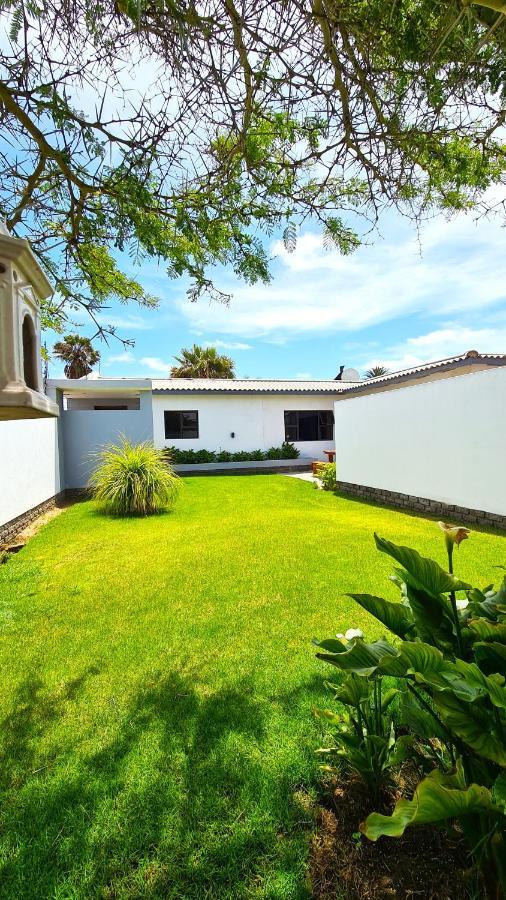וואלביס ביי Tiende Laan Bed & Breakfast And Self-Catering מראה חיצוני תמונה