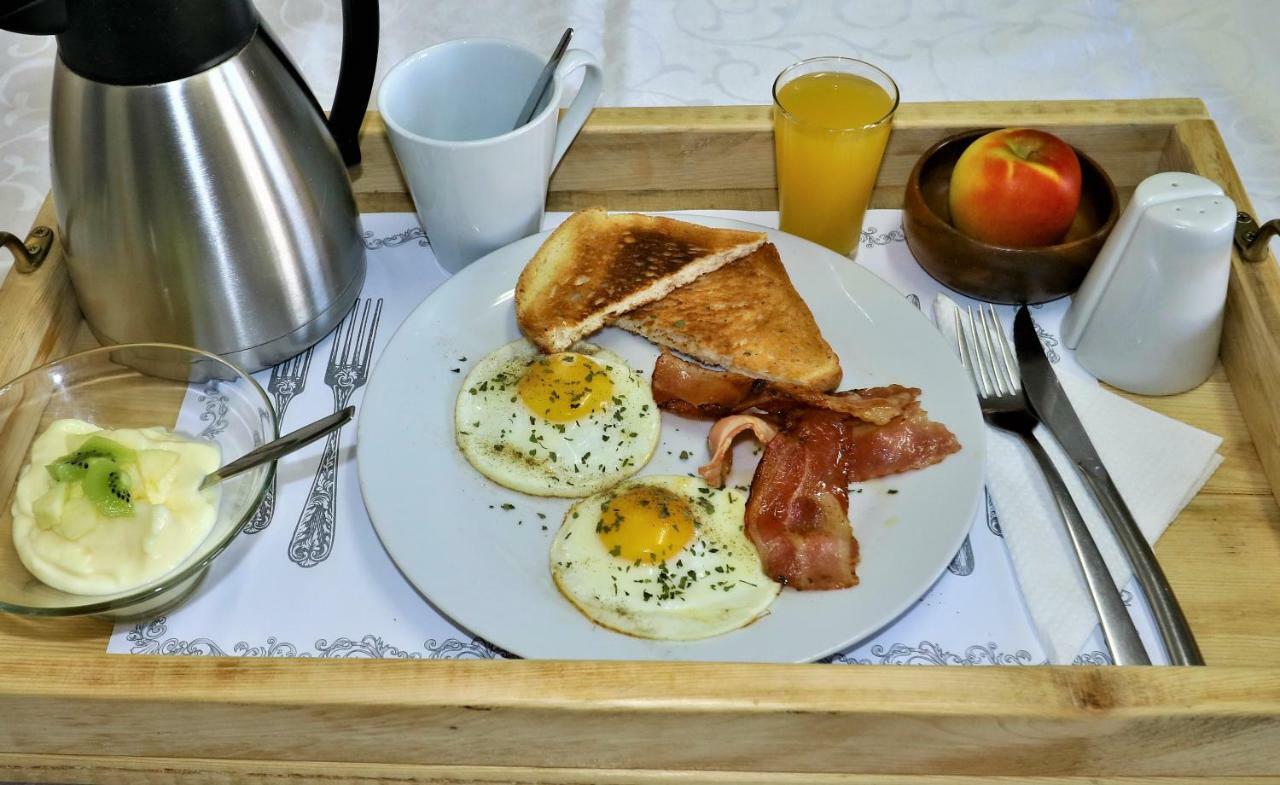וואלביס ביי Tiende Laan Bed & Breakfast And Self-Catering מראה חיצוני תמונה