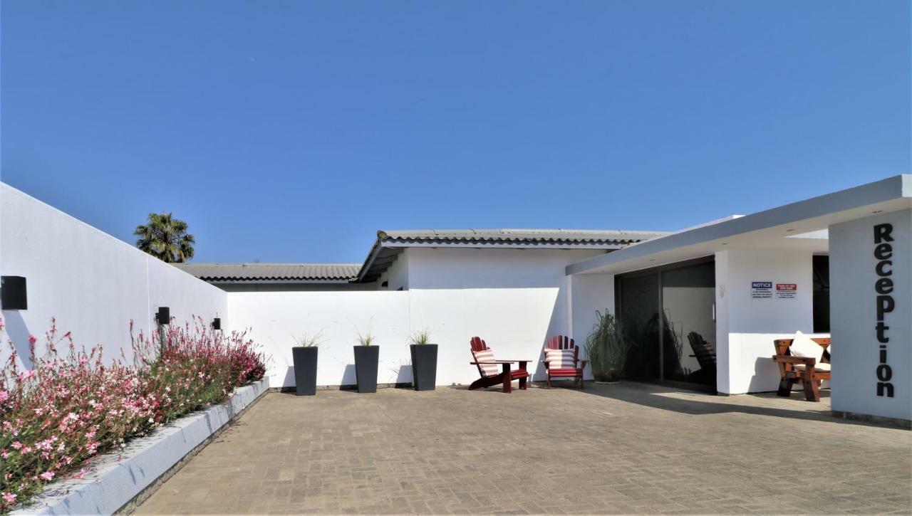 וואלביס ביי Tiende Laan Bed & Breakfast And Self-Catering מראה חיצוני תמונה