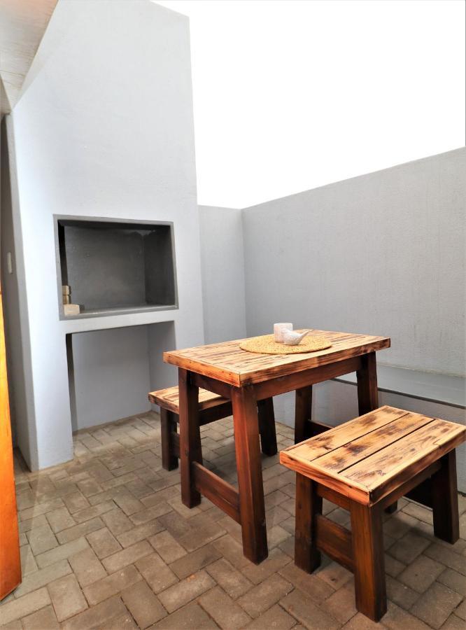וואלביס ביי Tiende Laan Bed & Breakfast And Self-Catering מראה חיצוני תמונה